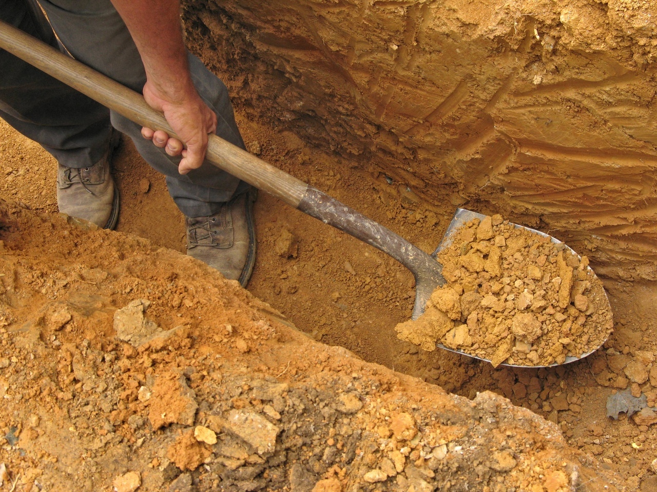 <span style="font-weight: bold;">Земельные работы</span> 